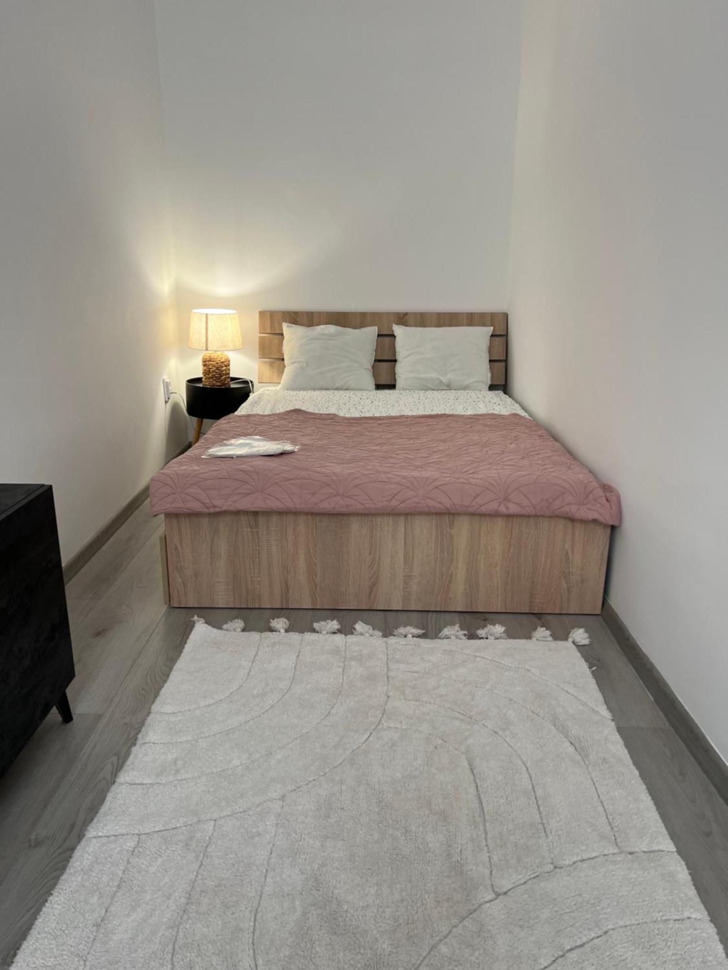La Strada Central Apartament Орадя Екстер'єр фото